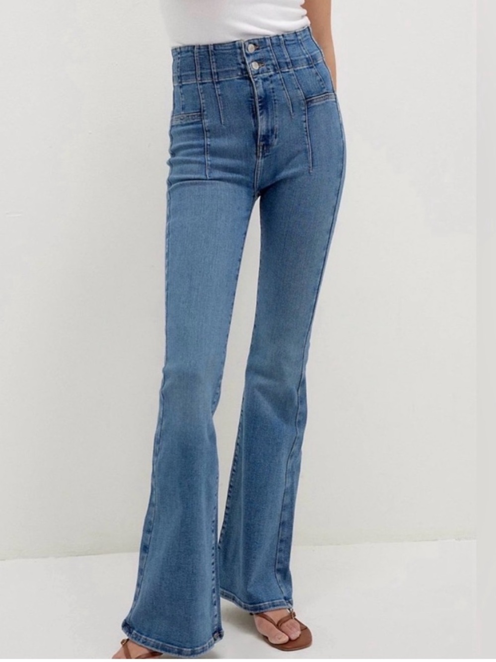We The Free Jayde Flare Jeans sizes 26 x 32